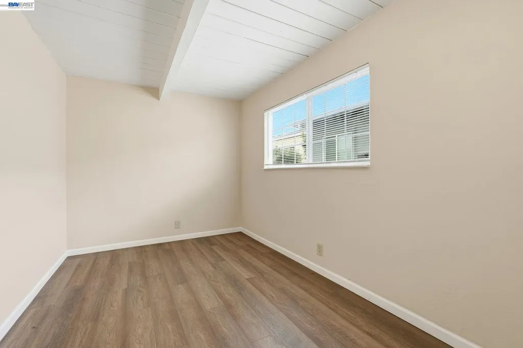 2858 17th Street San Pablo CA 94806