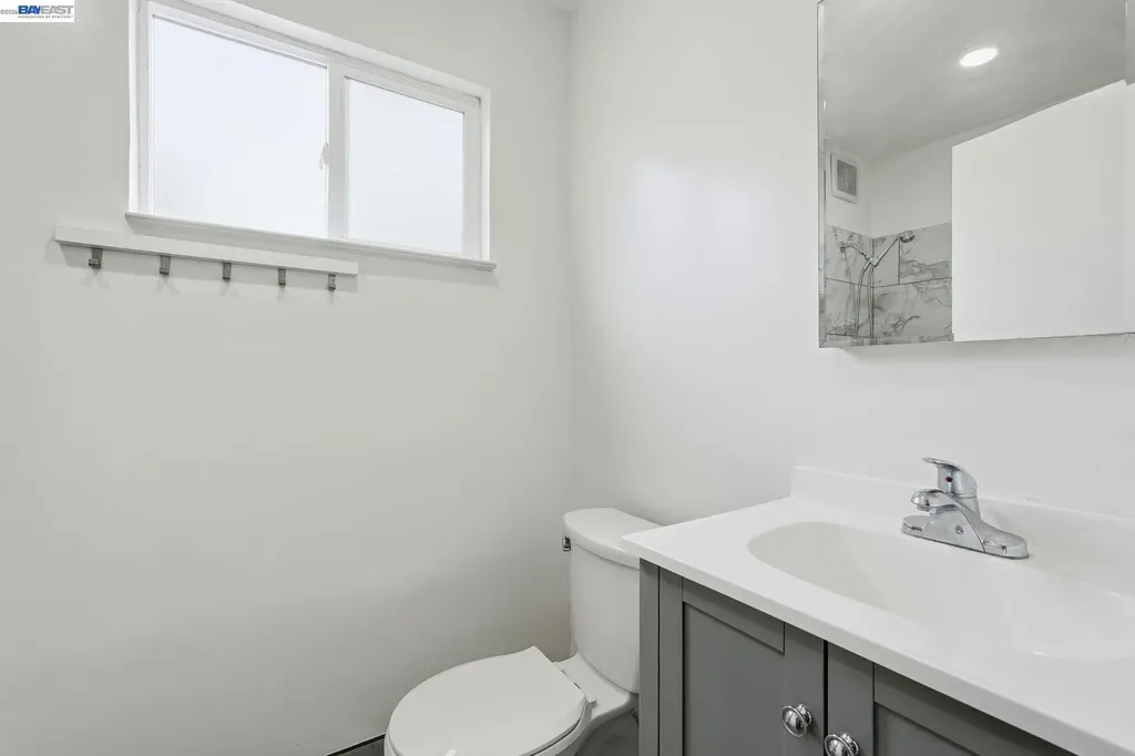 2858 17th Street San Pablo CA 94806