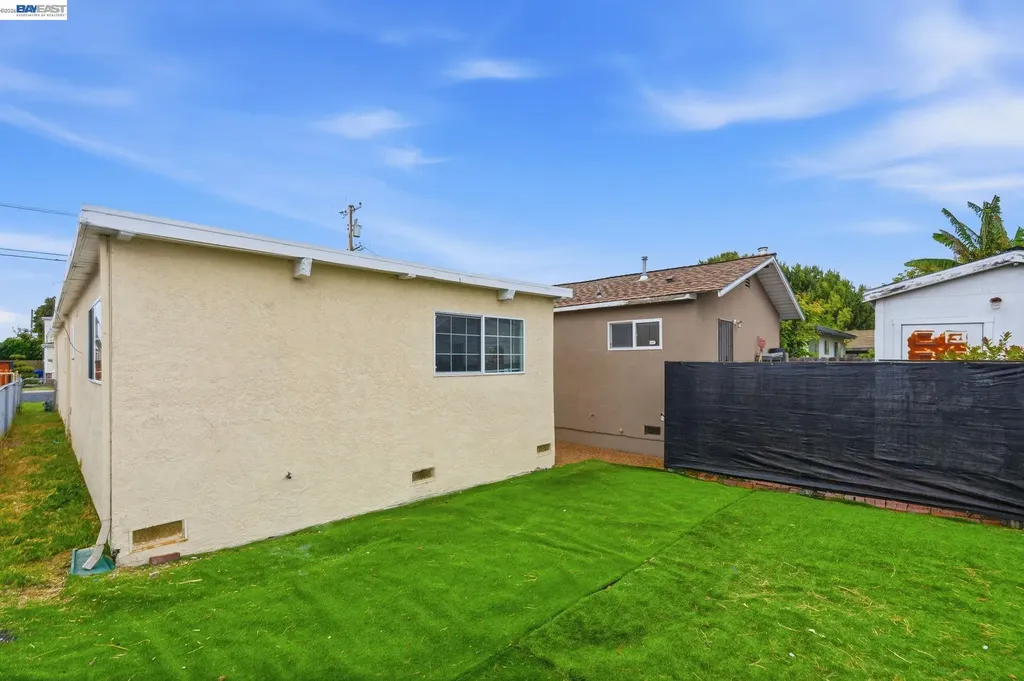 2858 17th Street San Pablo CA 94806