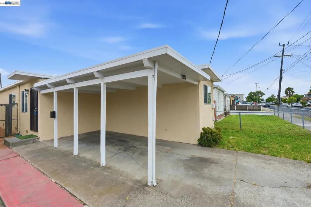 2858 17th Street San Pablo CA 94806