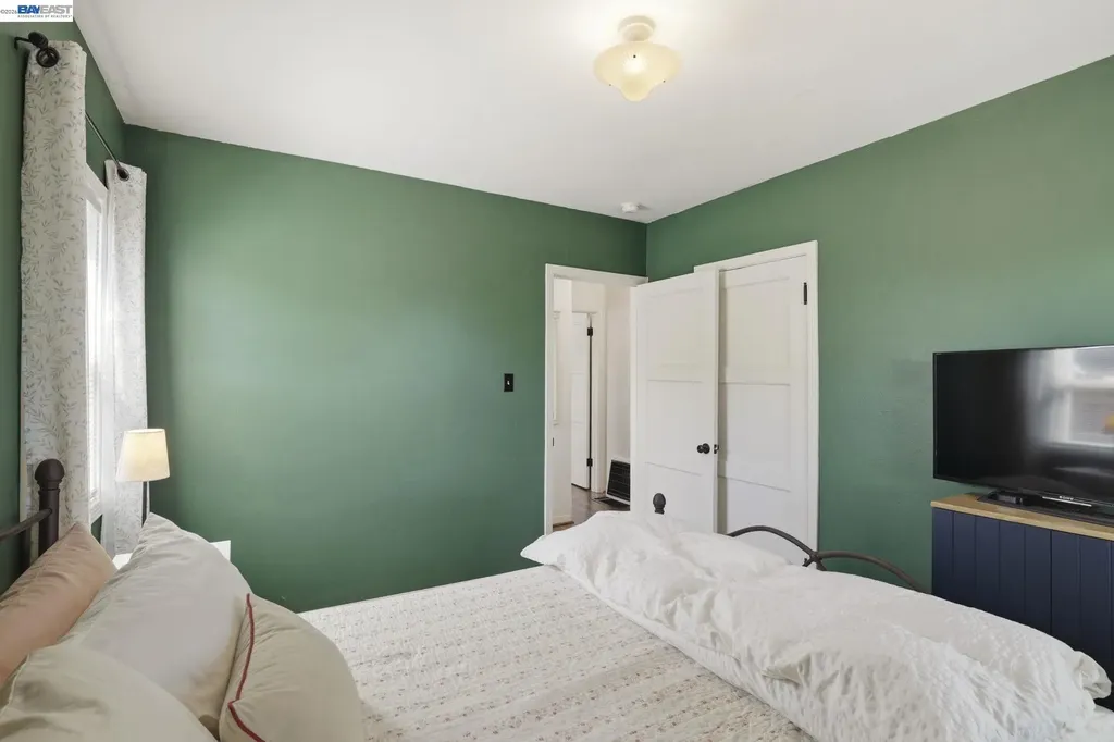37340 Locust Street Newark CA 94560