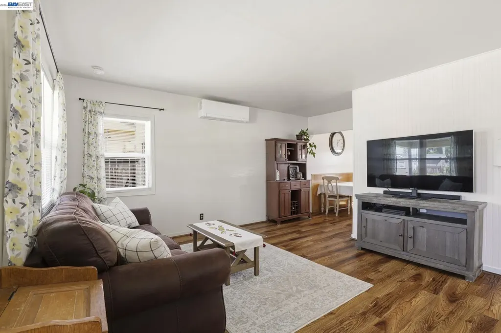 37340 Locust Street Newark CA 94560