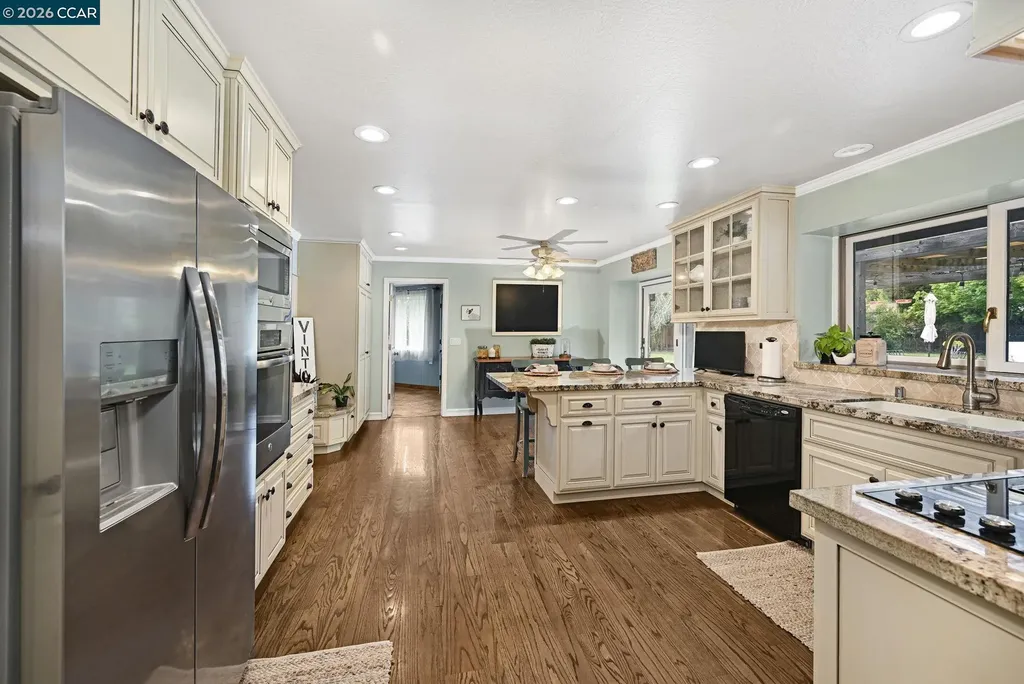 1016 Pine Hollow Court Clayton CA 94517