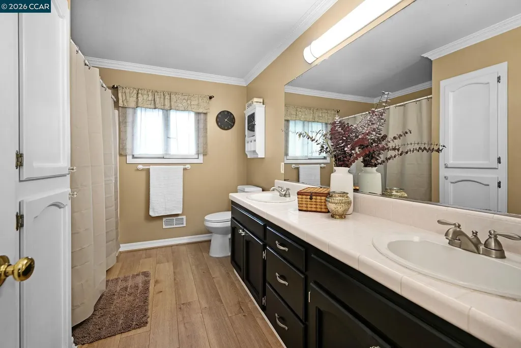 1016 Pine Hollow Court Clayton CA 94517