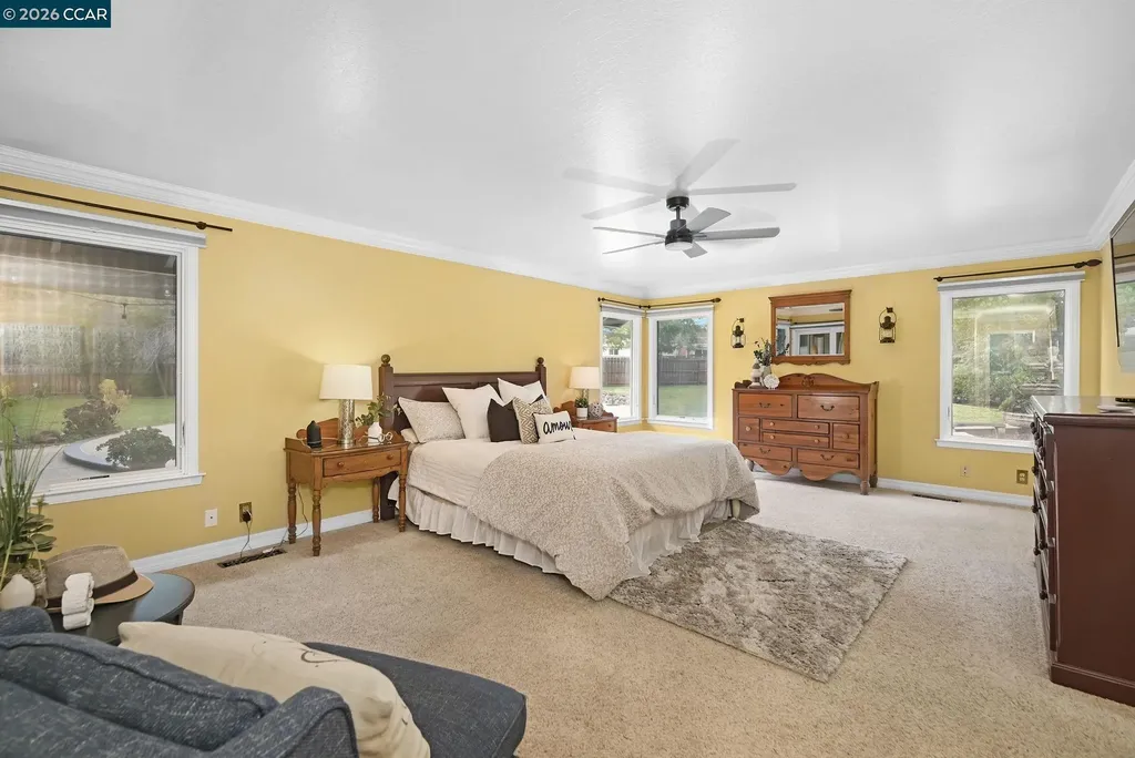 1016 Pine Hollow Court Clayton CA 94517