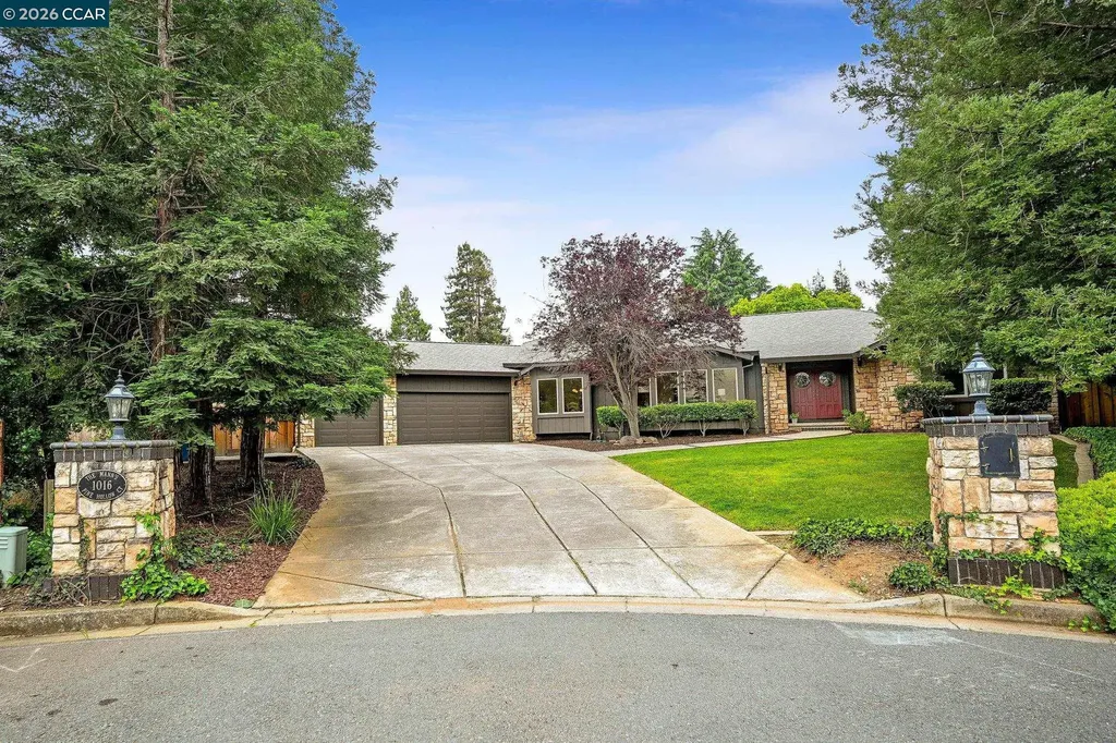 1016 Pine Hollow Court Clayton CA 94517