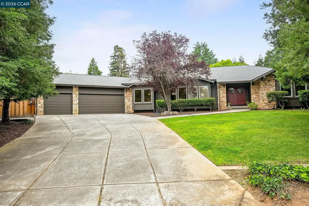 1016 Pine Hollow Court Clayton CA 94517