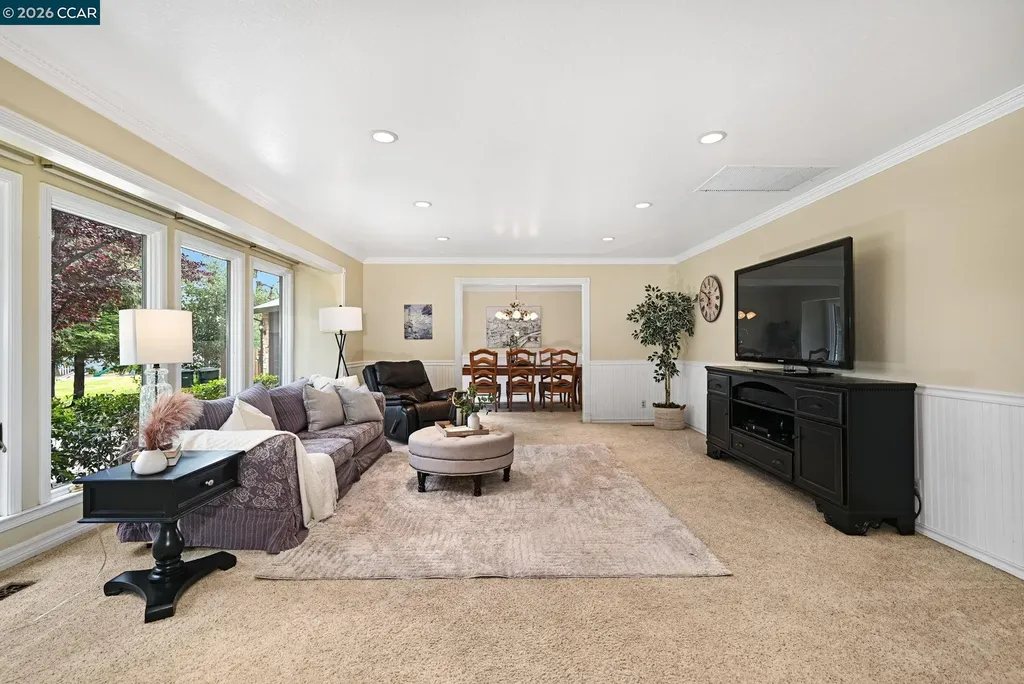 1016 Pine Hollow Court Clayton CA 94517