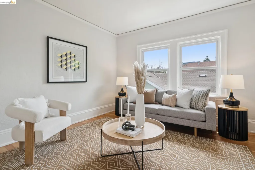 3781 Manila Avenue Oakland CA 94609