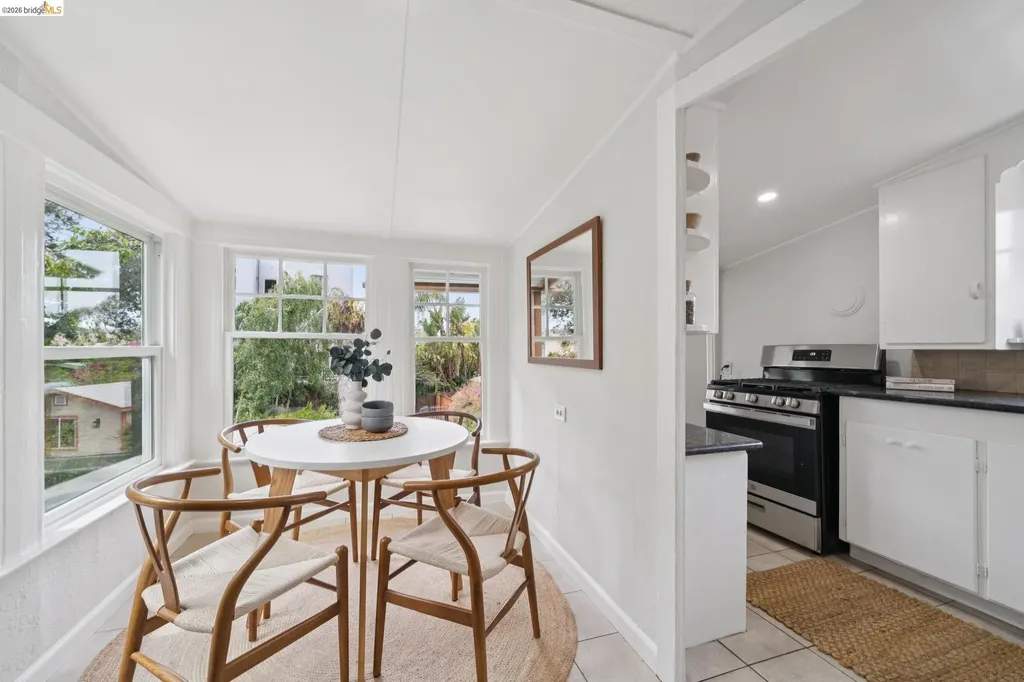3781 Manila Avenue Oakland CA 94609