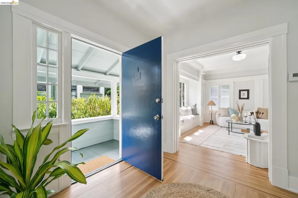 3781 Manila Avenue Oakland CA 94609