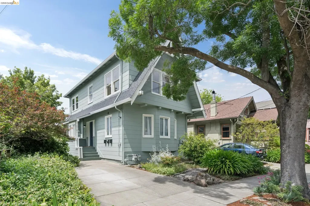 3781 Manila Avenue Oakland CA 94609