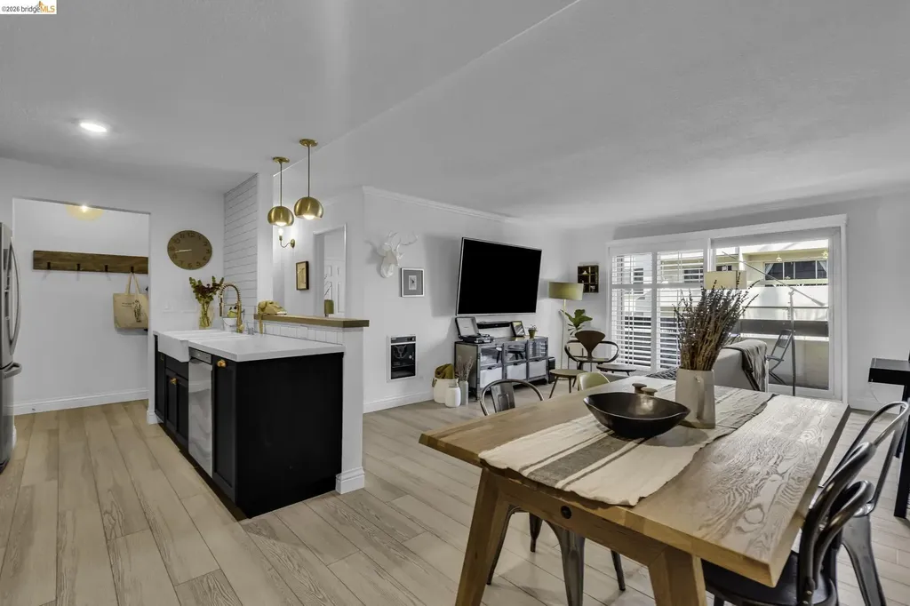 77 Fairmount Avenue Oakland CA 94611
