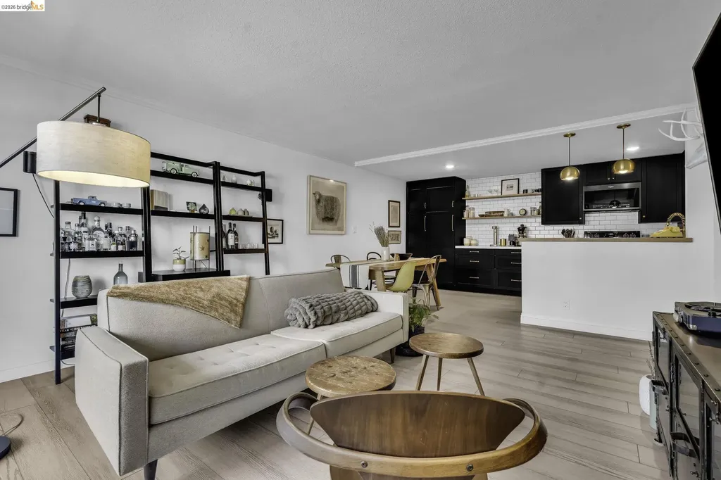 77 Fairmount Avenue Oakland CA 94611