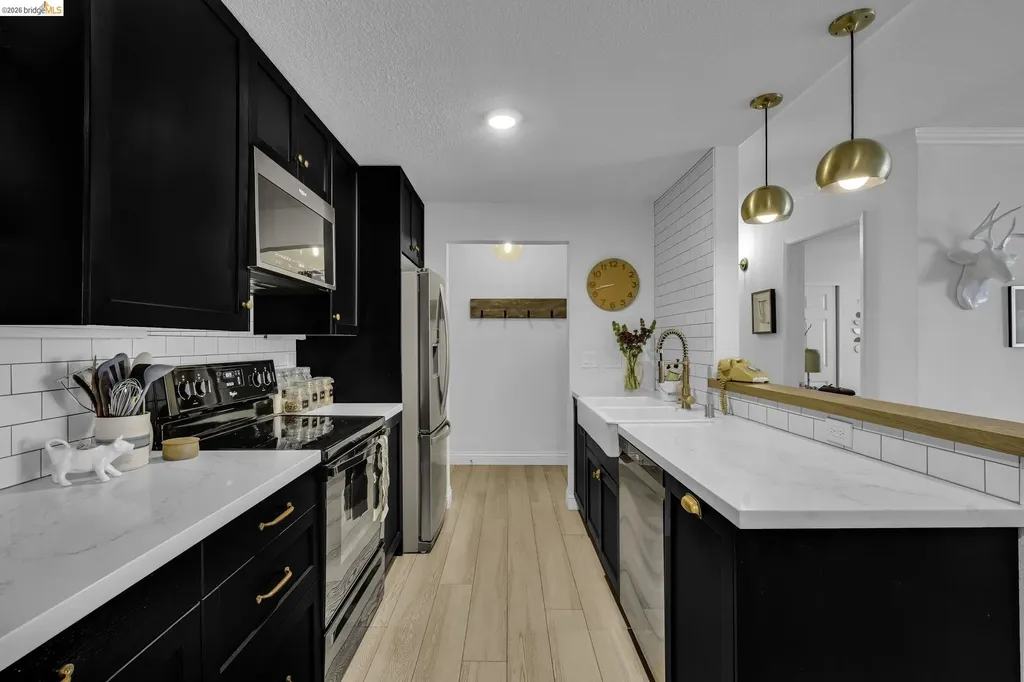 77 Fairmount Avenue Oakland CA 94611