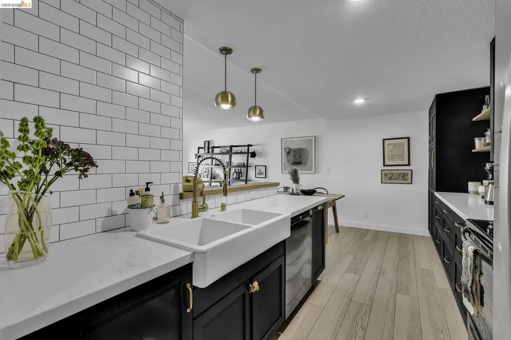 77 Fairmount Avenue Oakland CA 94611