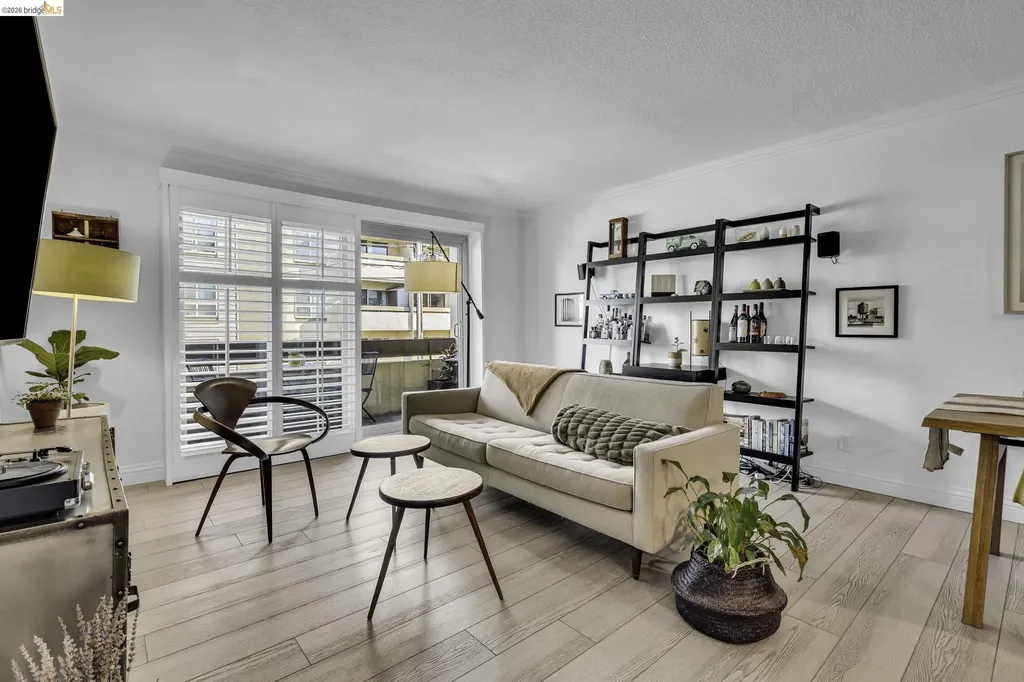 77 Fairmount Avenue Oakland CA 94611