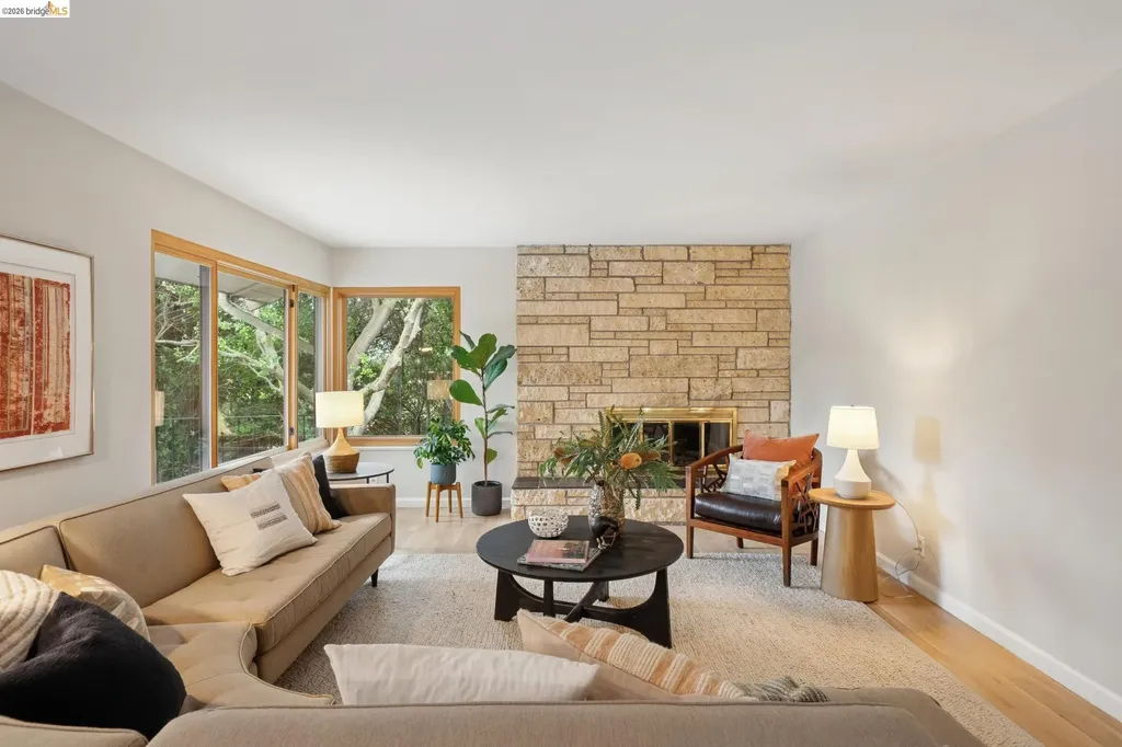 15 Christopher Court El Sobrante CA 94803