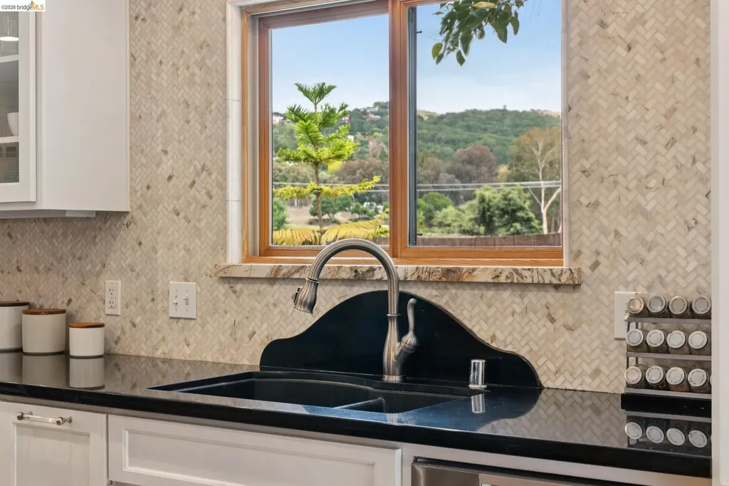 15 Christopher Court El Sobrante CA 94803