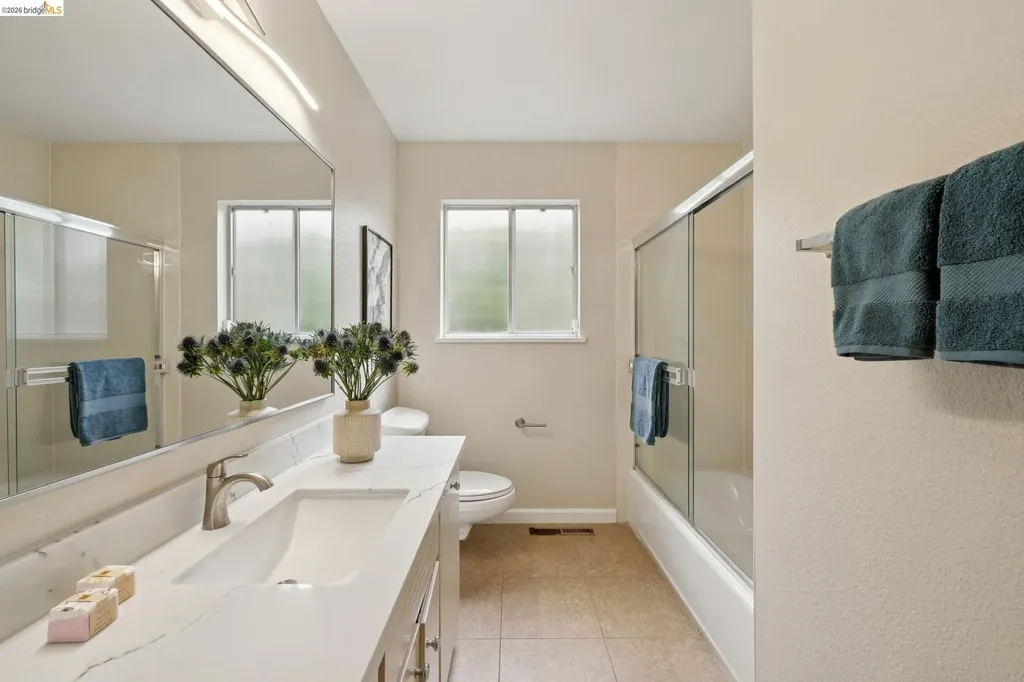 15 Christopher Court El Sobrante CA 94803