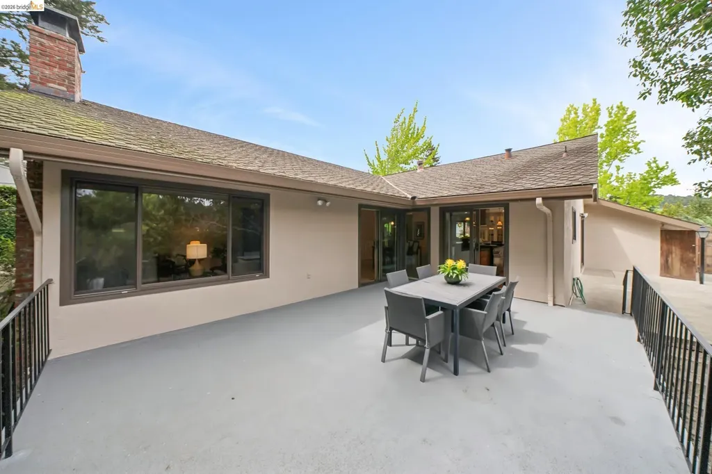 15 Christopher Court El Sobrante CA 94803