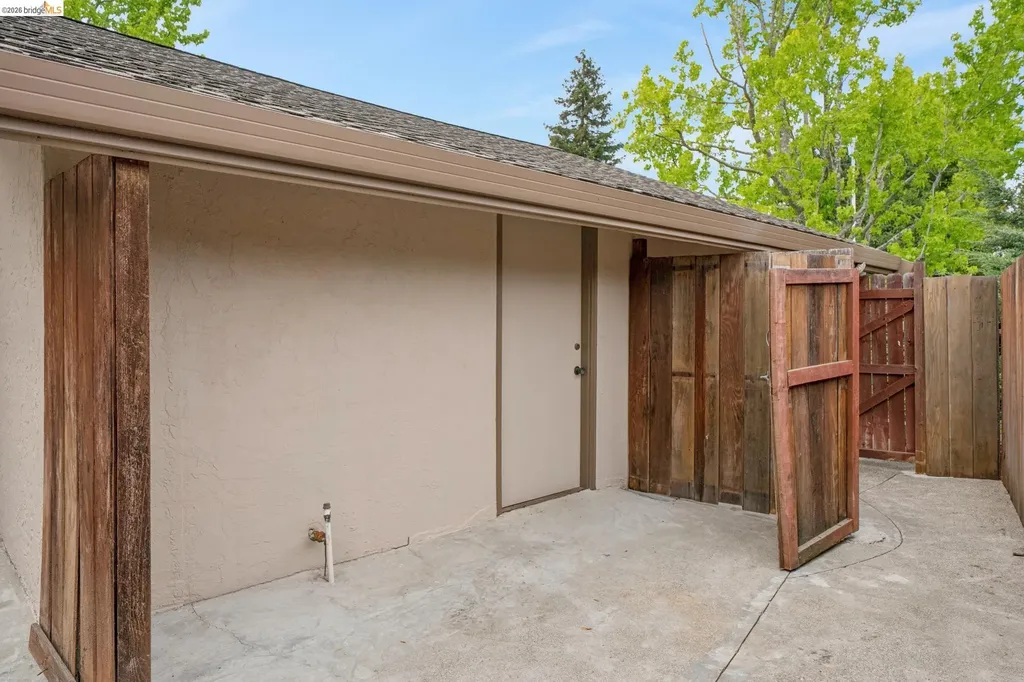 15 Christopher Court El Sobrante CA 94803