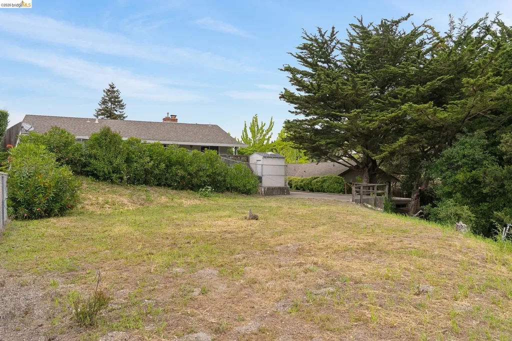 15 Christopher Court El Sobrante CA 94803