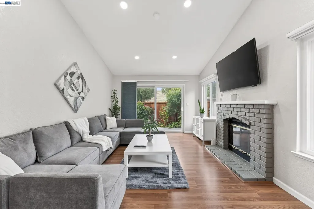 209 Manuel Court Bay Point CA 94565