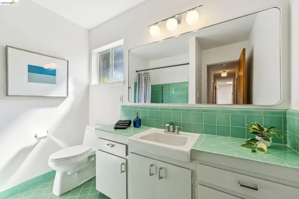 1113 Hillview Road Berkeley CA 94708