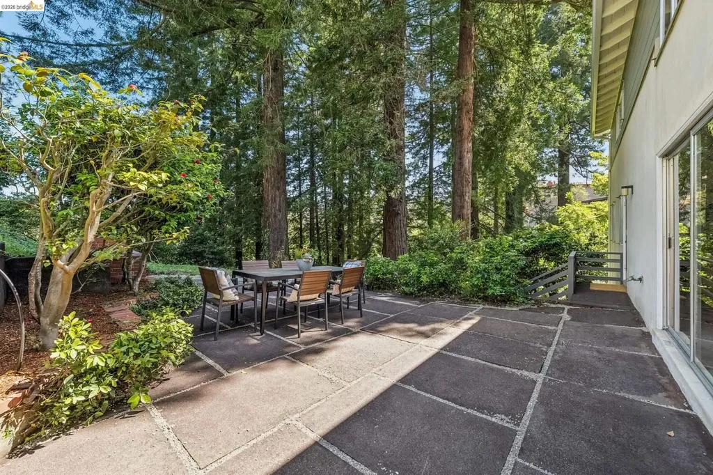 1113 Hillview Road Berkeley CA 94708