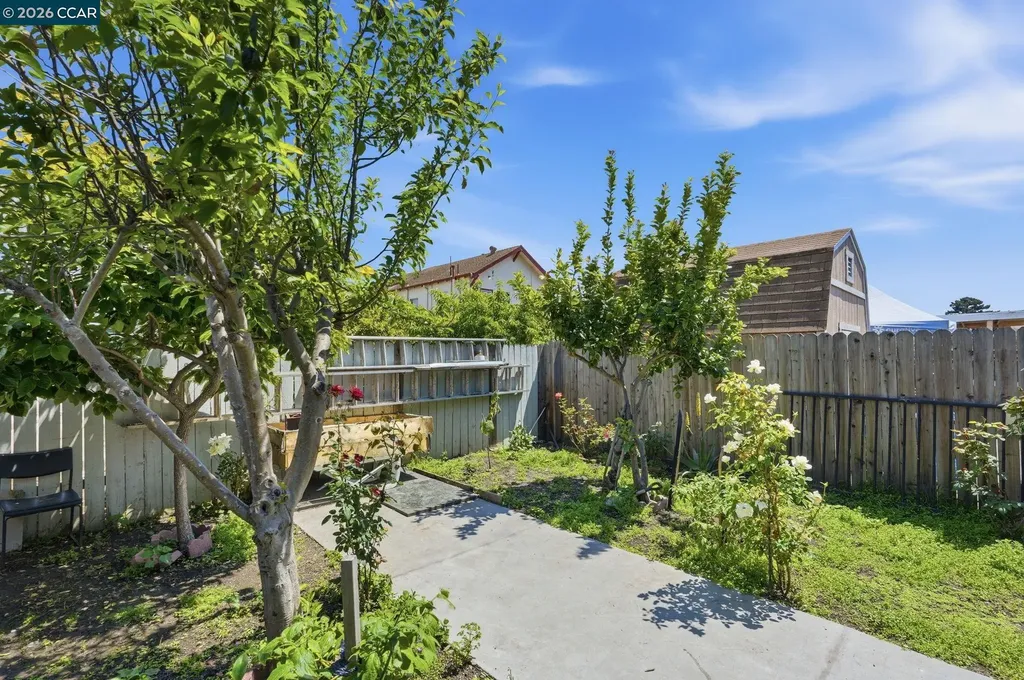 682 8th Street Richmond CA 94801