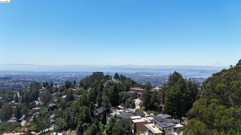 Oakland CA, 7150 Marlborough
