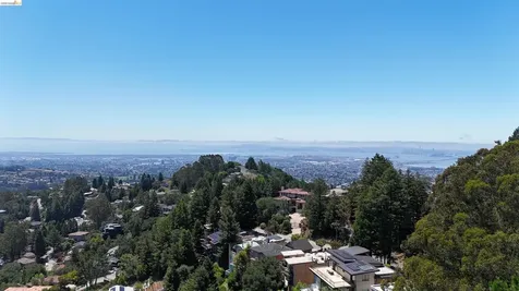 7150 Marlborough Oakland CA 94705