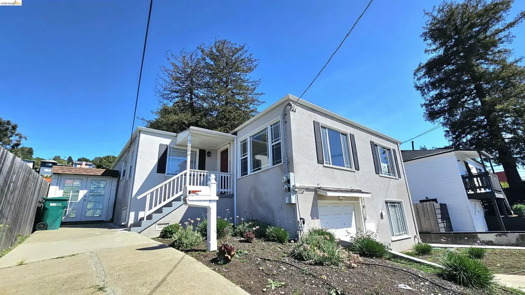 7856 Ney Avenue Oakland CA 94605