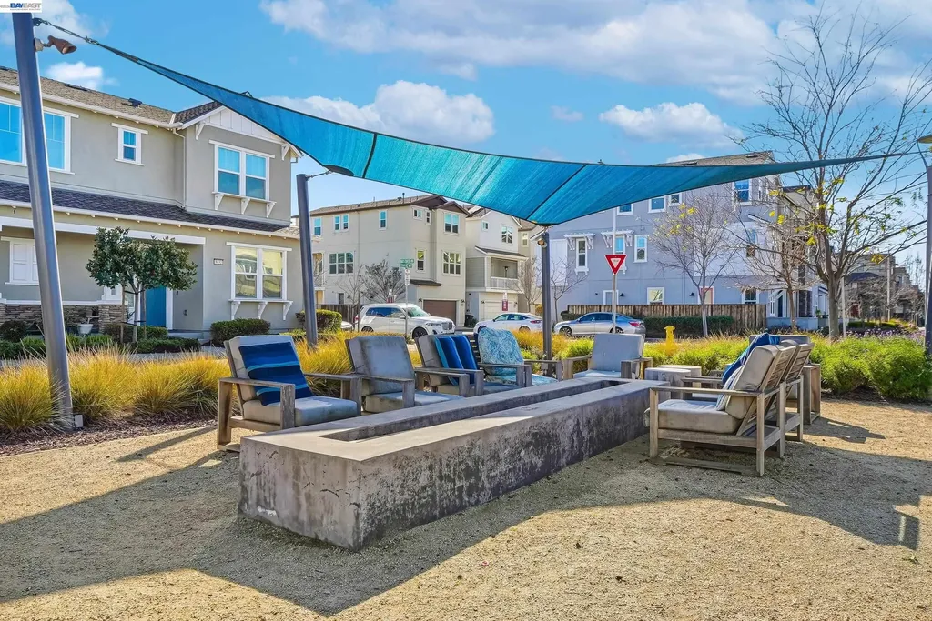 37645 Bay Crest Road Newark CA 94560