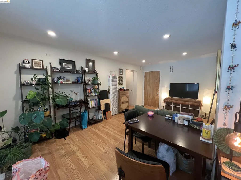 2636 Warring Street Berkeley CA 94704