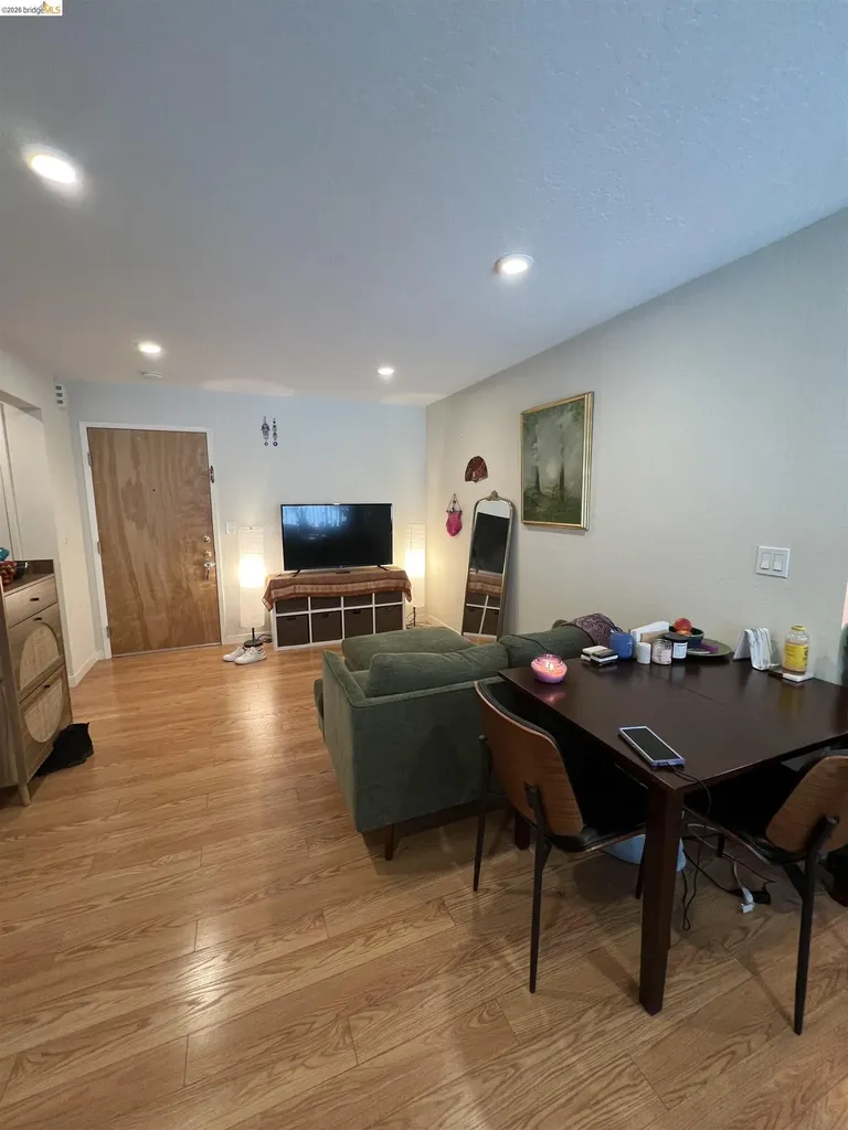2636 Warring Street Berkeley CA 94704