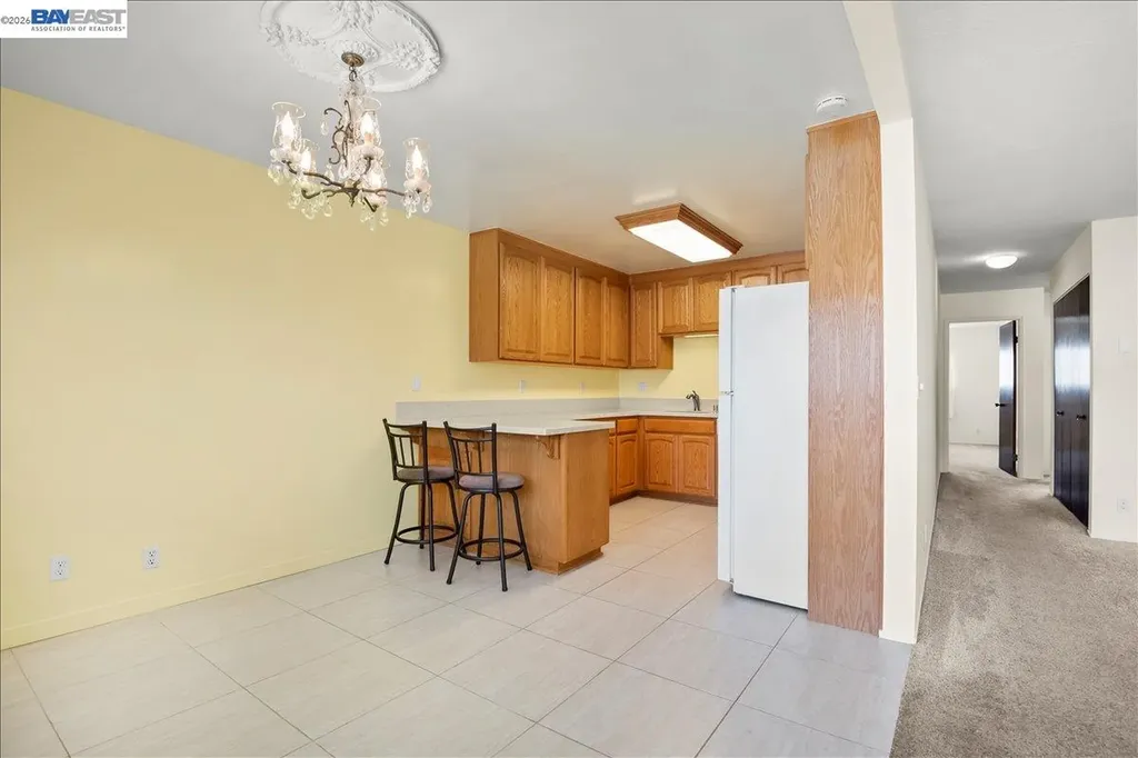 2133 Santa Clara Avenue Alameda CA 94501