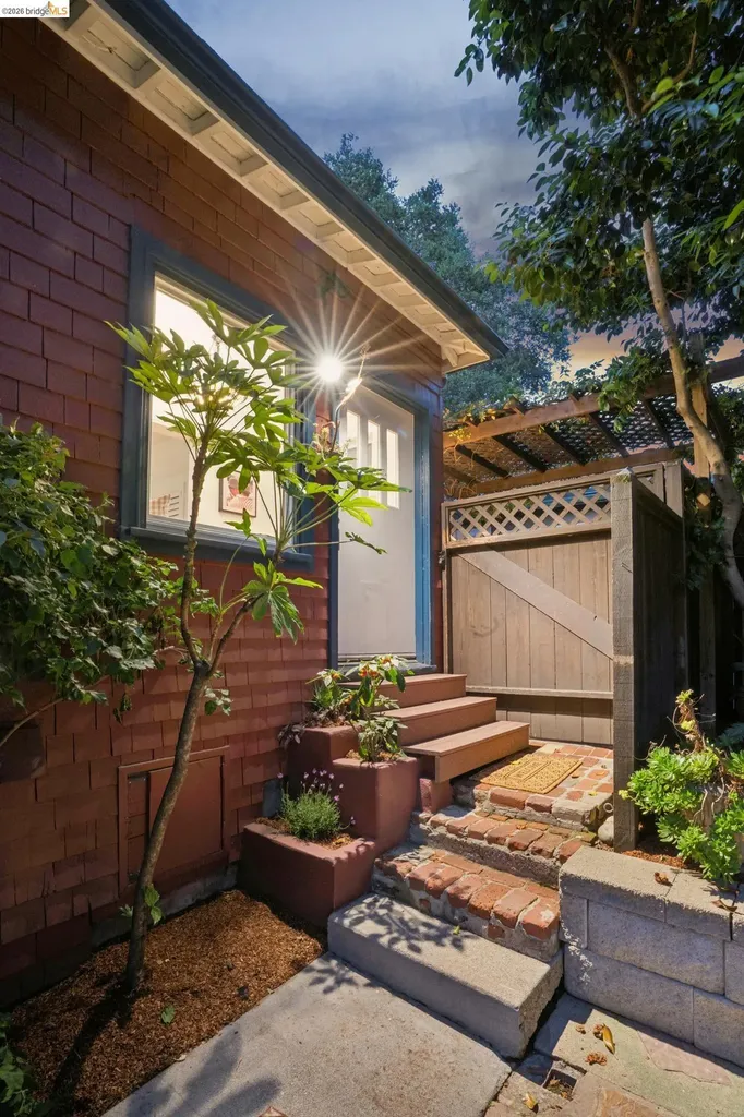 1767 Brandon Street Oakland CA 94611
