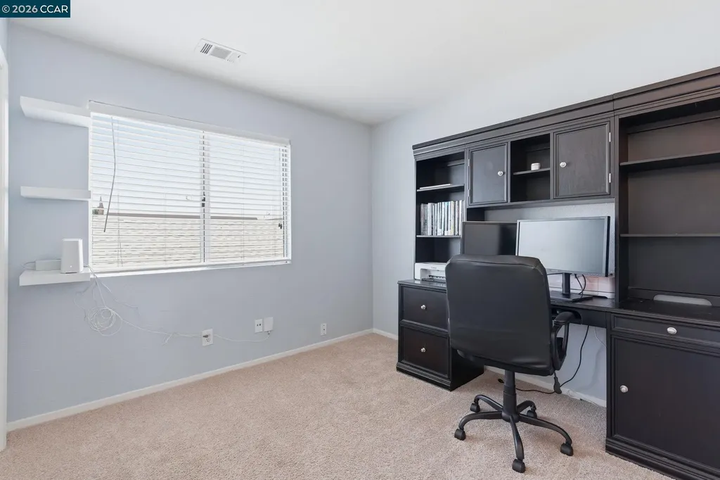 364 Fall Circle Oakley CA 94561