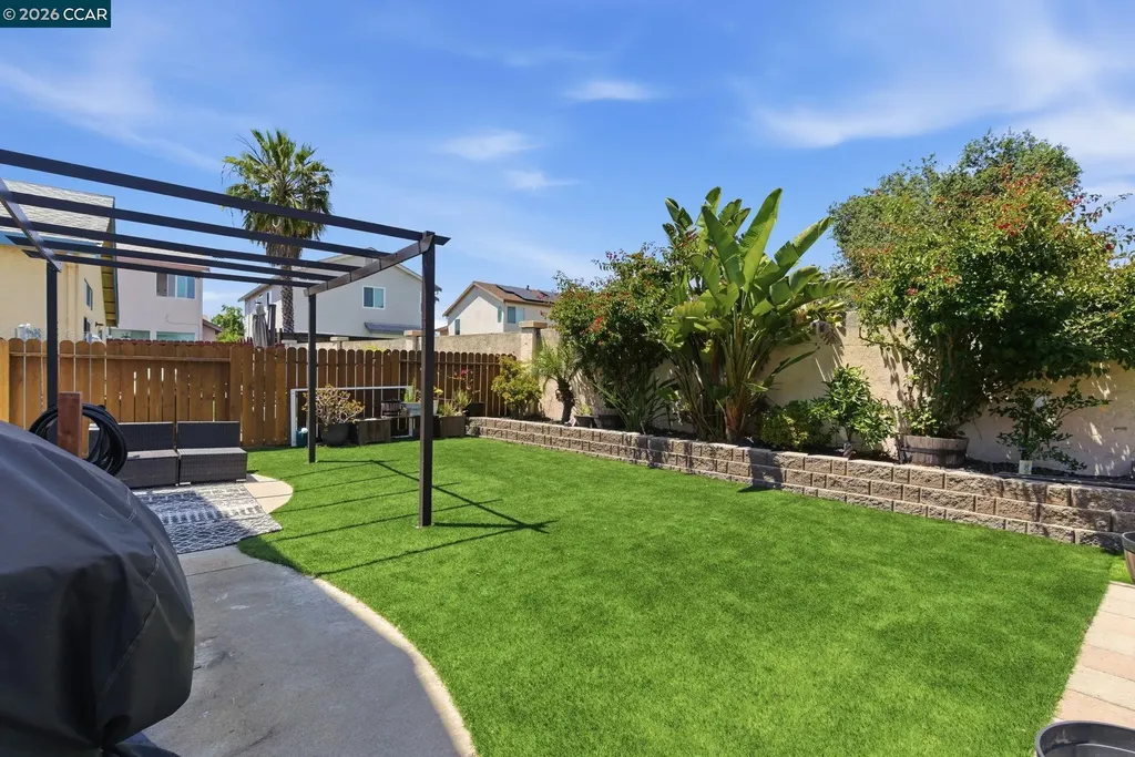 364 Fall Circle Oakley CA 94561