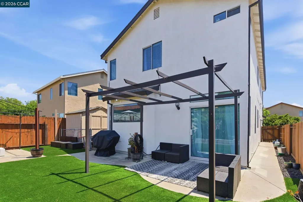 364 Fall Circle Oakley CA 94561