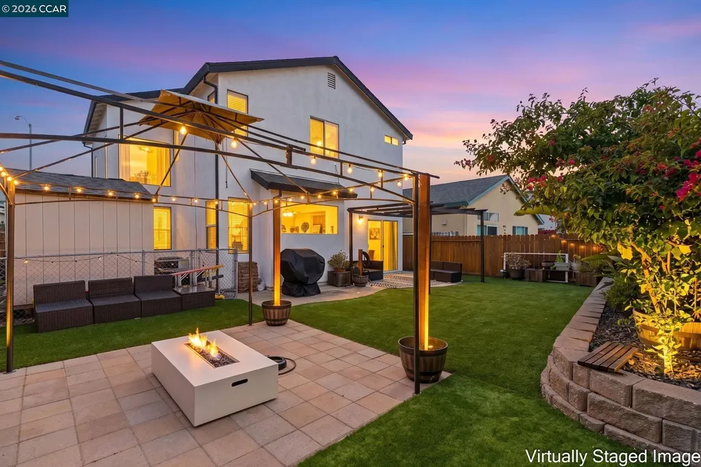 364 Fall Circle Oakley CA 94561
