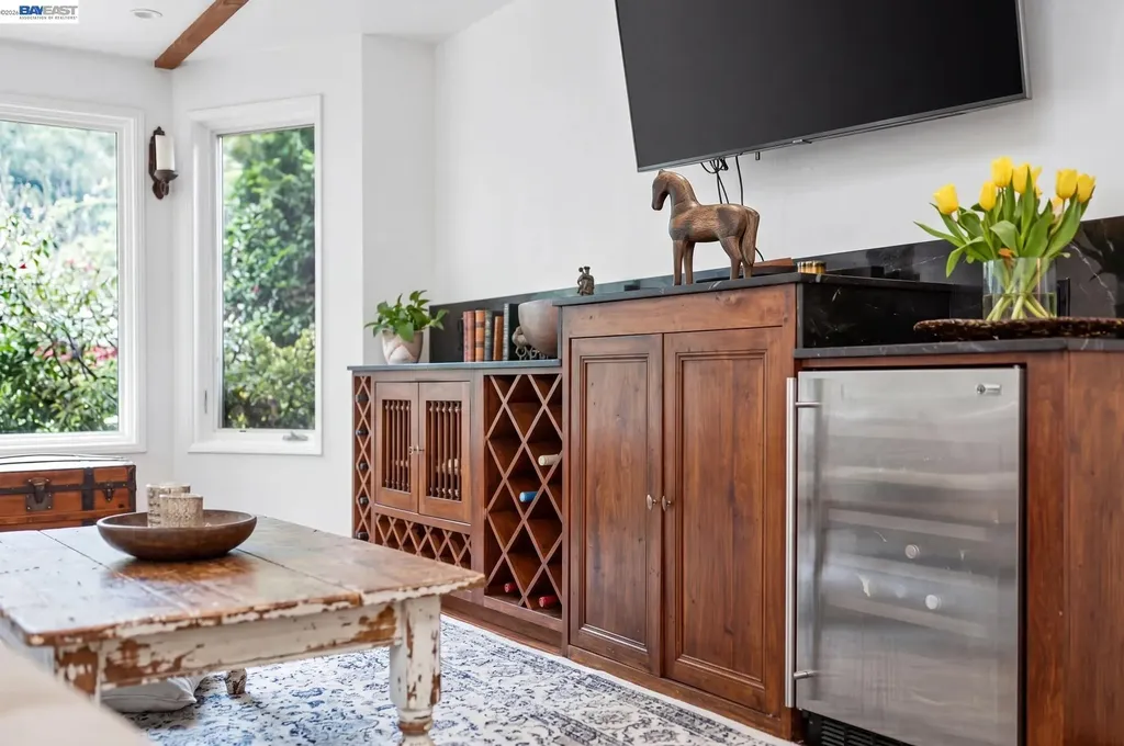 35655 Palomares Road Castro Valley CA 94552