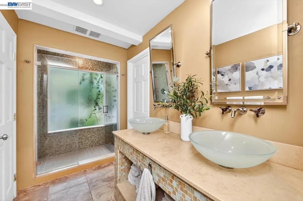 35655 Palomares Road Castro Valley CA 94552
