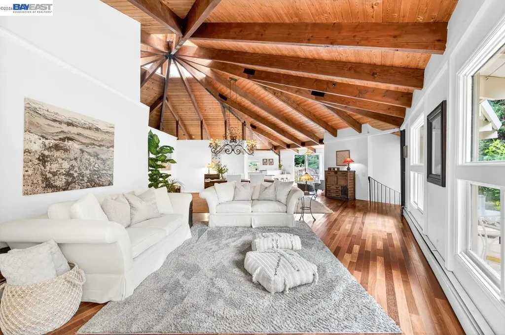35655 Palomares Road Castro Valley CA 94552