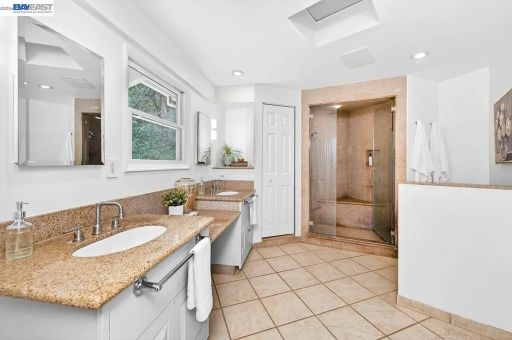 35655 Palomares Road Castro Valley CA 94552