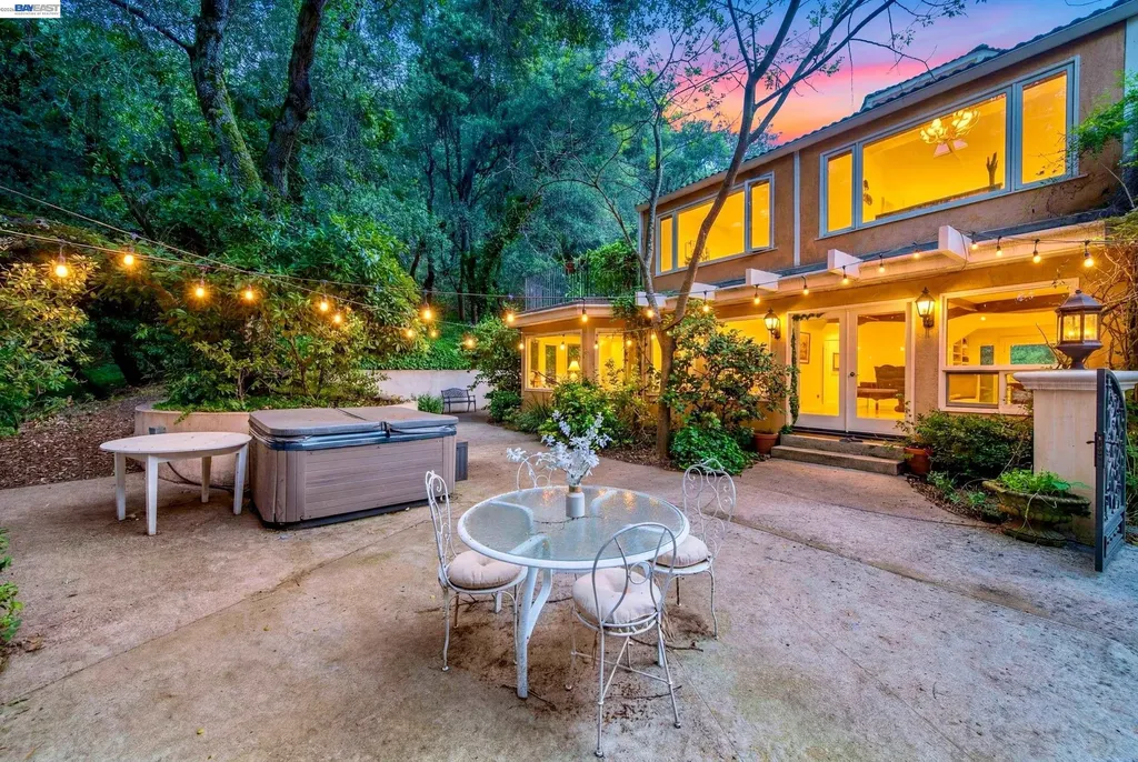 35655 Palomares Road Castro Valley CA 94552