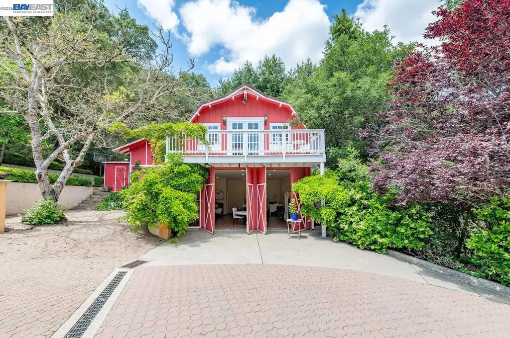 35655 Palomares Road Castro Valley CA 94552