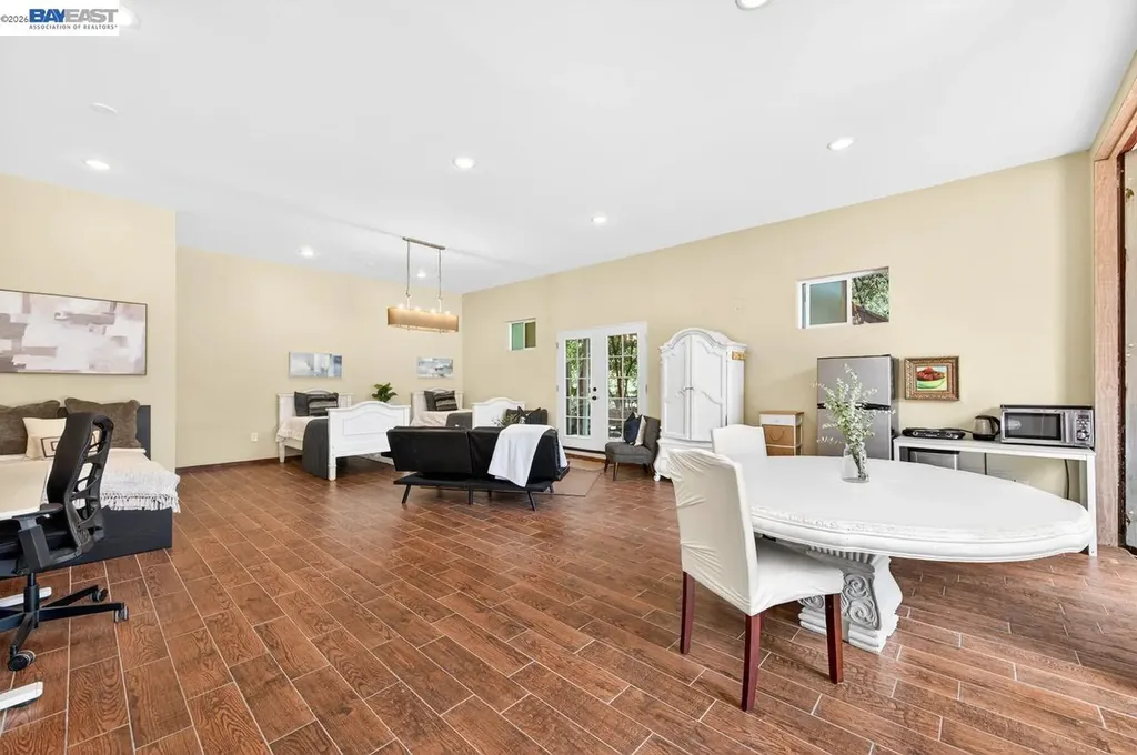35655 Palomares Road Castro Valley CA 94552